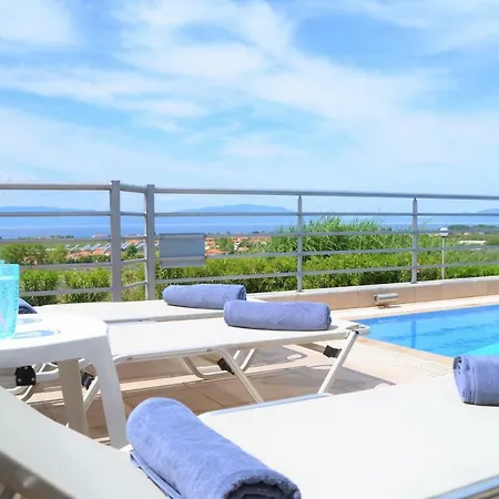 Elite Villa Karianí